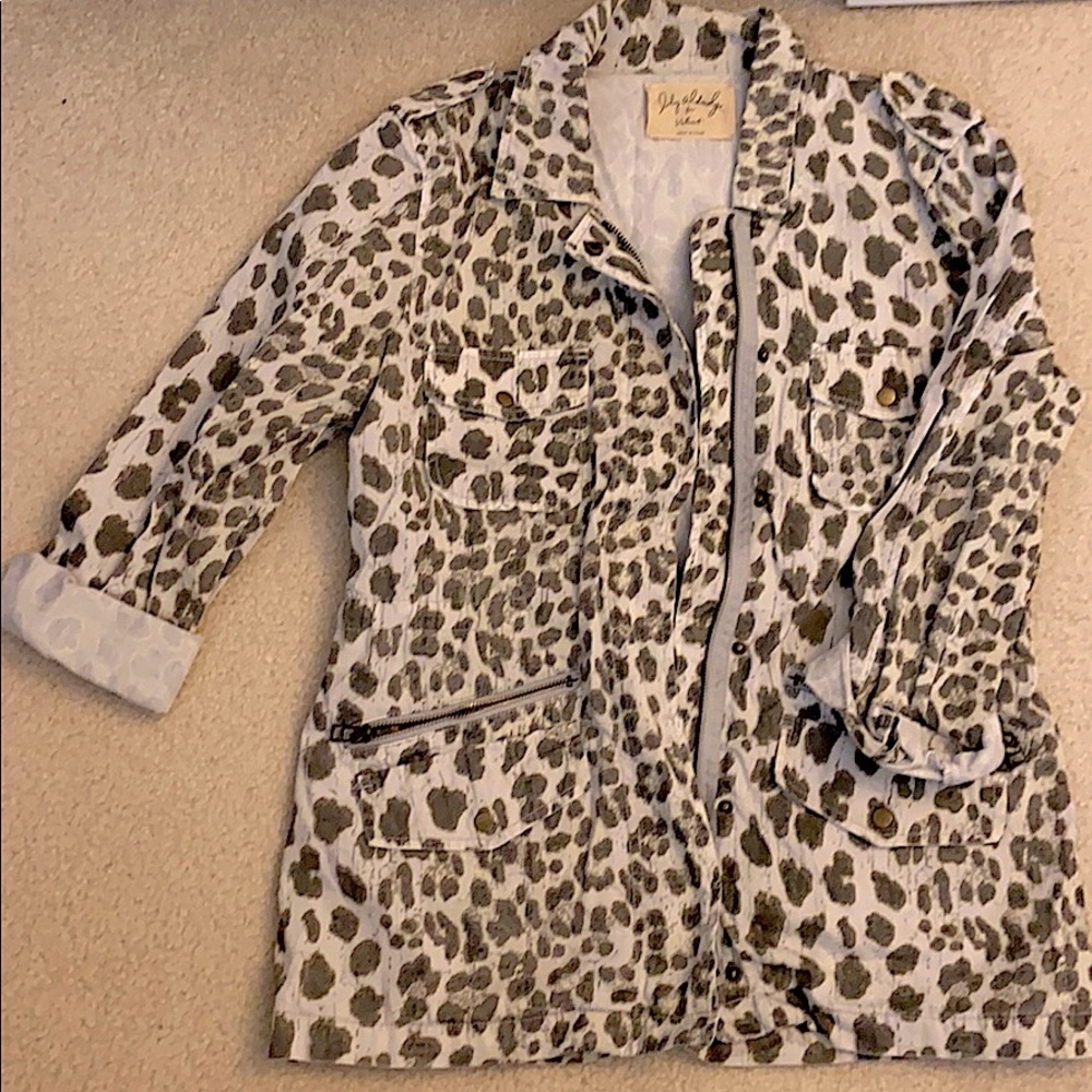 Velvet brand khaki, cream cheetah print jacket